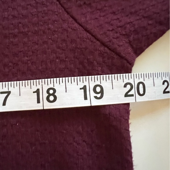 J. Jill Burgundy Waffle Knit V-Neck Long Sleeve Tunic Shift Dress Size Medium - Picture 10 of 11